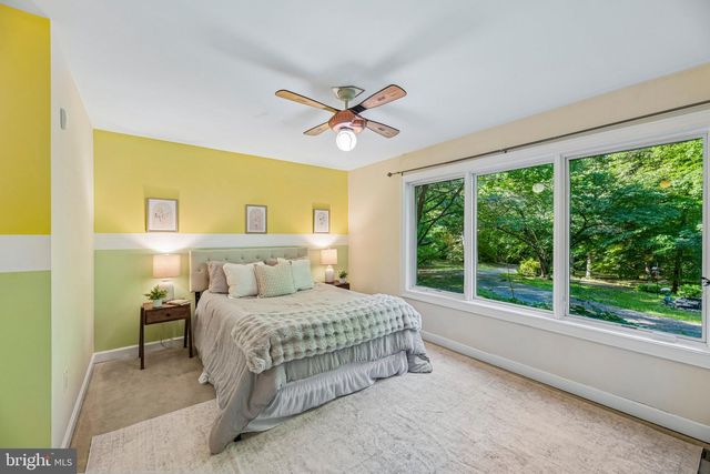 10060 HARMONY HILL LN, La Plata, MD 20646