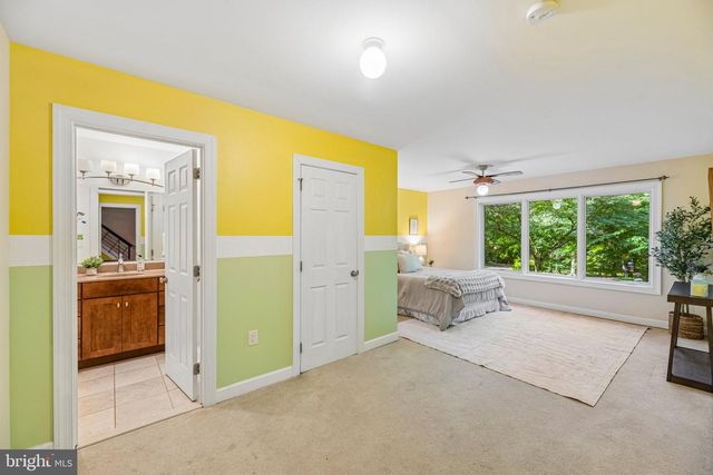10060 HARMONY HILL LN, La Plata, MD 20646