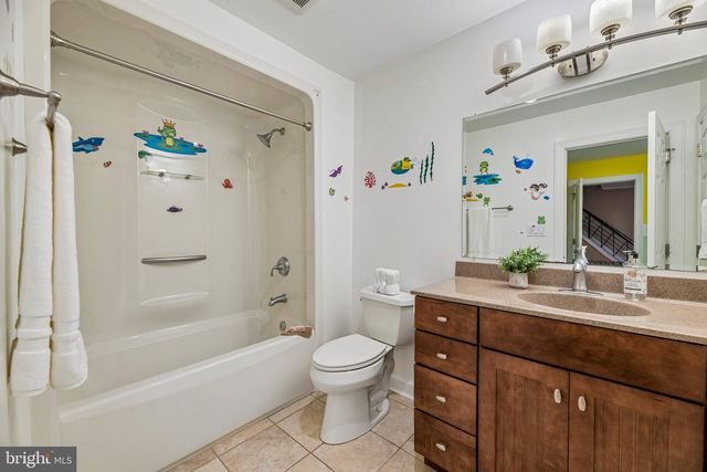 10060 HARMONY HILL LN, La Plata, MD 20646