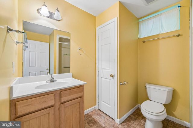 10060 HARMONY HILL LN, La Plata, MD 20646