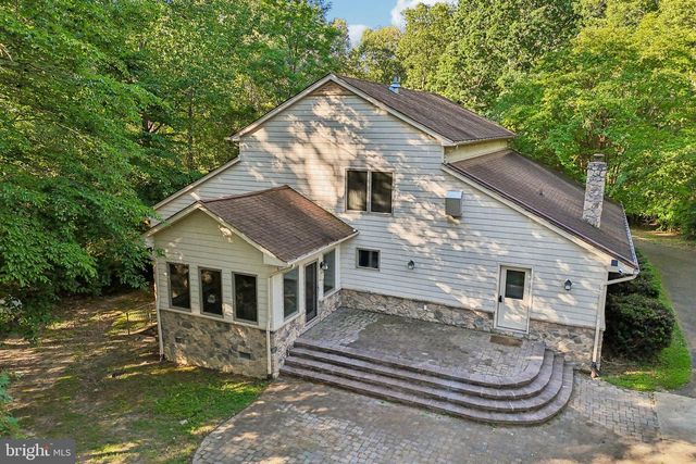 10060 HARMONY HILL LN, La Plata, MD 20646