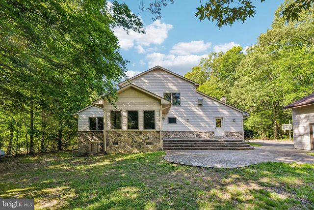 10060 HARMONY HILL LN, La Plata, MD 20646