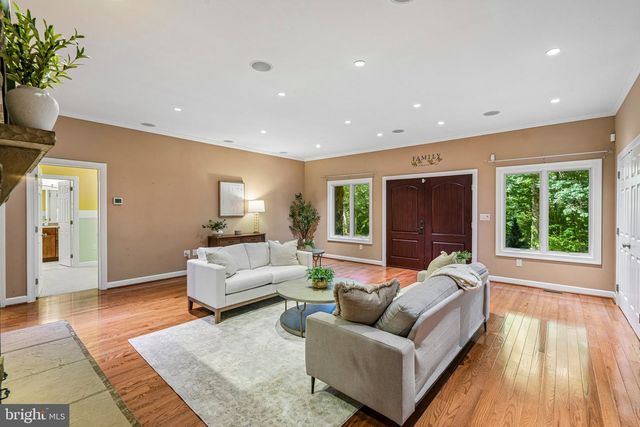 10060 HARMONY HILL LN, La Plata, MD 20646