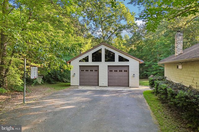 10060 HARMONY HILL LN, La Plata, MD 20646