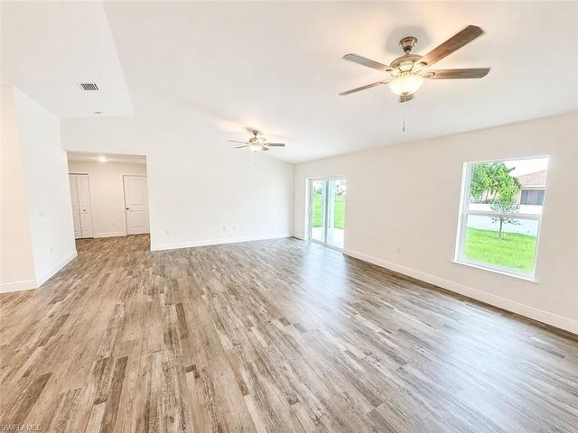 233 NW 22nd PL, Cape Coral, FL 33993