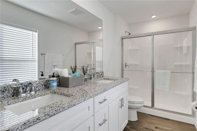 233 NW 22nd PL, Cape Coral, FL 33993
