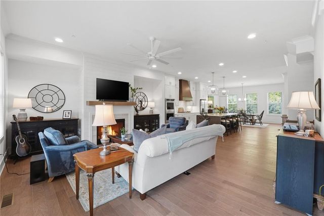 235 Chiswick Circle, Alpharetta, GA 30009