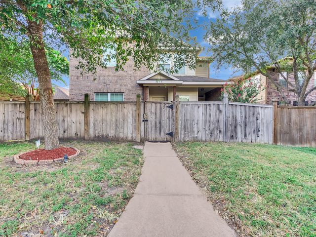 8235 Gran Villa Drive, Cypress, TX 77433