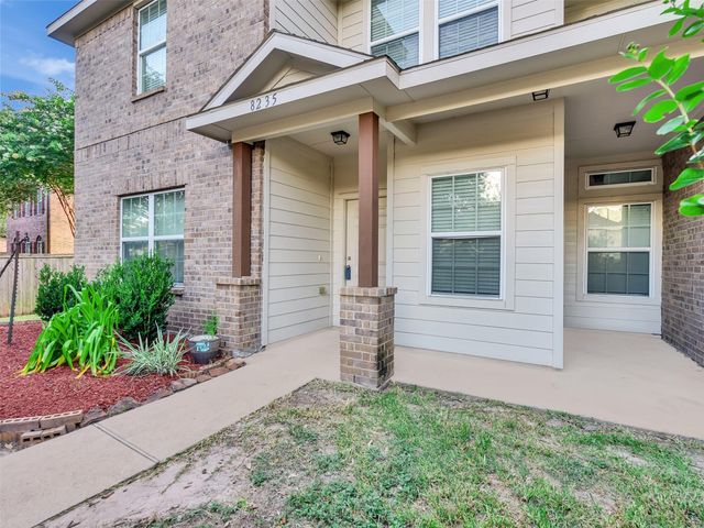8235 Gran Villa Drive, Cypress, TX 77433