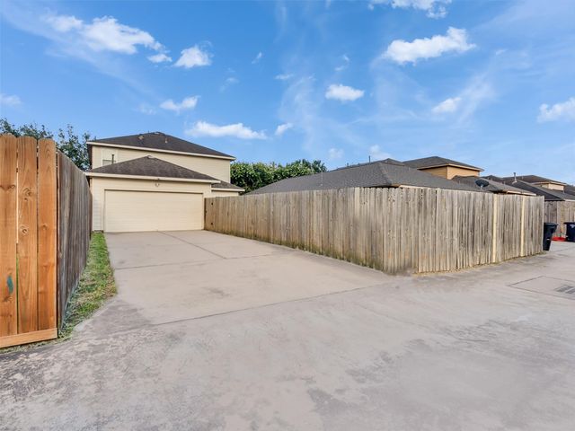 8235 Gran Villa Drive, Cypress, TX 77433