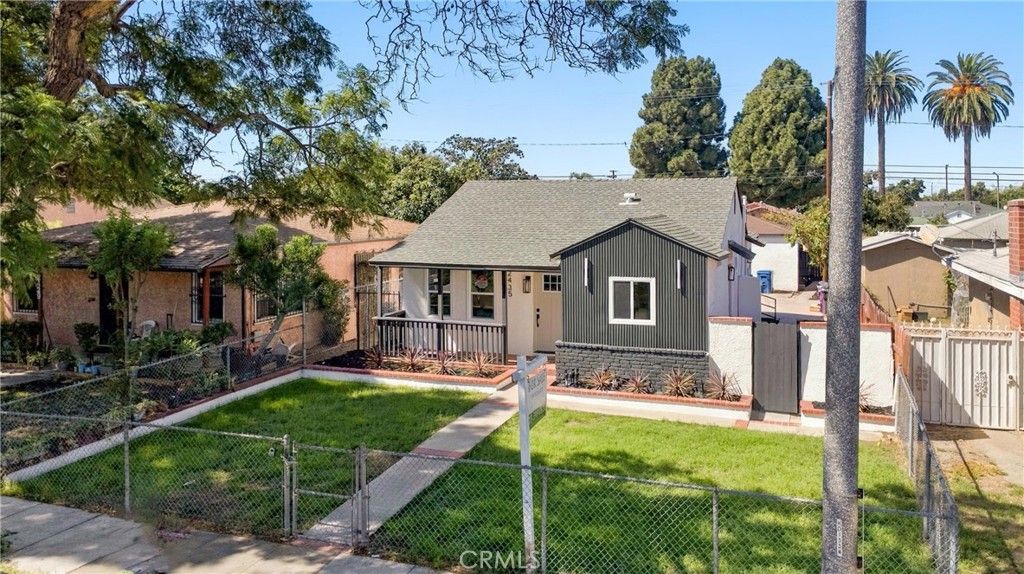 2435 Gale Ave, Long Beach, CA 90810 — photo 2