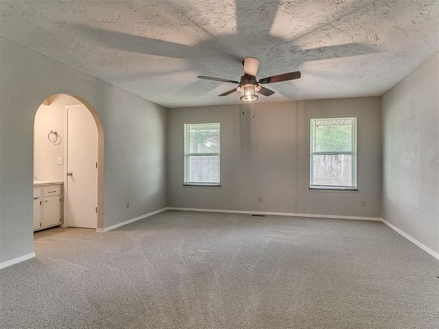 11225 NW 110th Street, Yukon, OK 73099