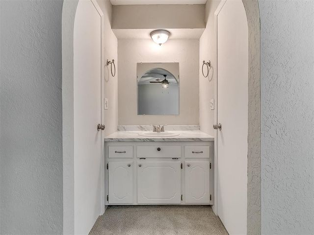 11225 NW 110th Street, Yukon, OK 73099
