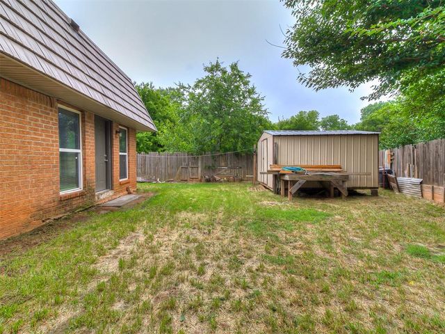 11225 NW 110th Street, Yukon, OK 73099