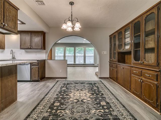 11225 NW 110th Street, Yukon, OK 73099