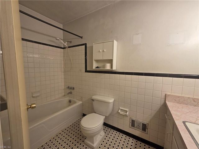 3314 Dogwood DR, Portsmouth, VA 23703