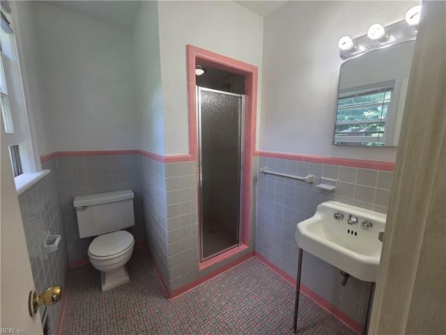 3314 Dogwood DR, Portsmouth, VA 23703