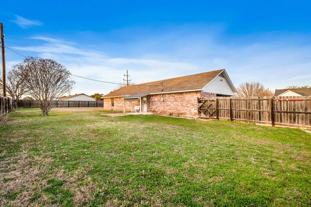 1034 Brice, Meridian, TX 76665
