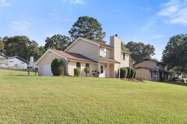 4068 Hunt Way, Rex, GA 30273