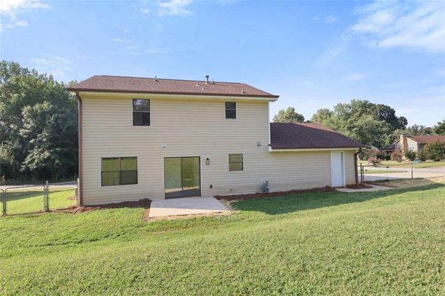 4068 Hunt Way, Rex, GA 30273
