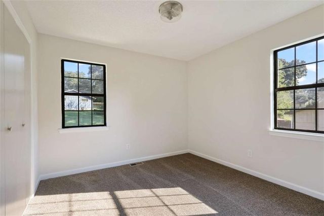 4068 Hunt Way, Rex, GA 30273