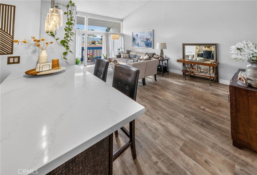Image 10 of property listing at 800 Camino Real 302, Redondo Beach, CA 90277