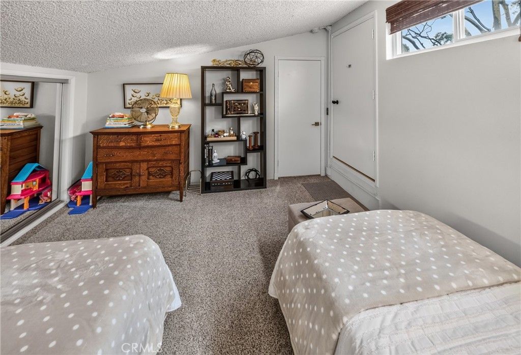 Image 16 of property listing at 800 Camino Real 302, Redondo Beach, CA 90277