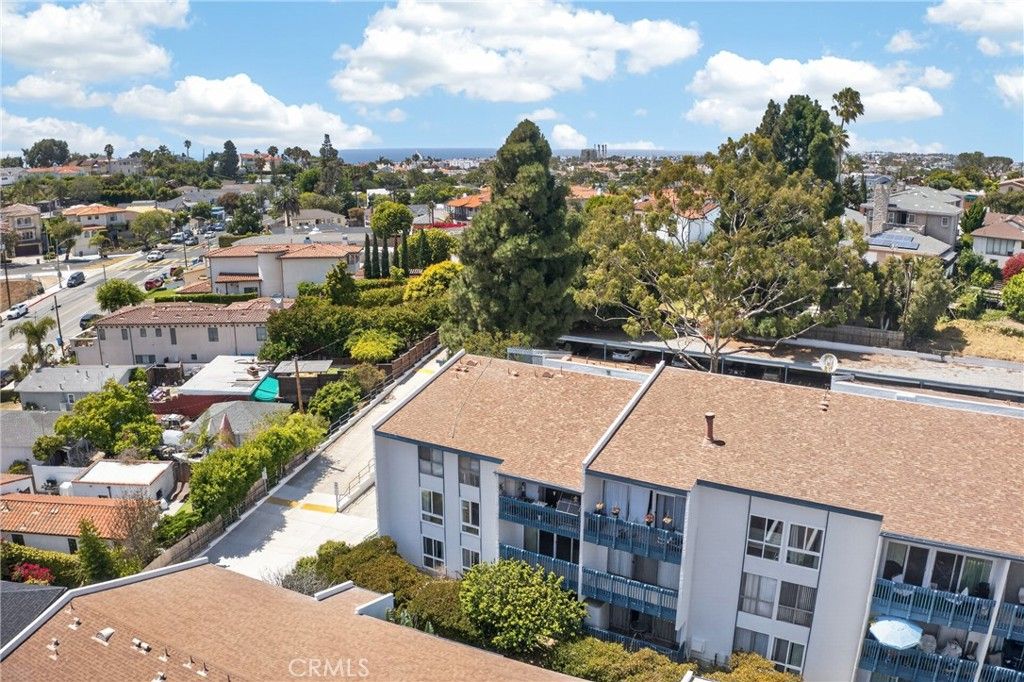 Image 20 of property listing at 800 Camino Real 302, Redondo Beach, CA 90277