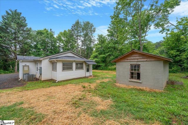 174 Holliday Road, Six Mile, SC 29682