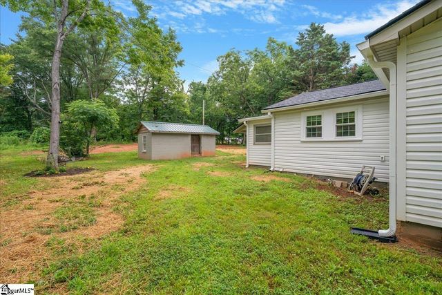 174 Holliday Road, Six Mile, SC 29682