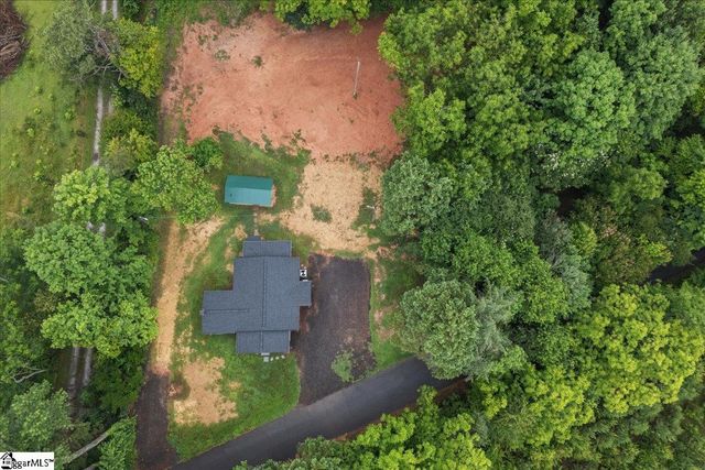 174 Holliday Road, Six Mile, SC 29682