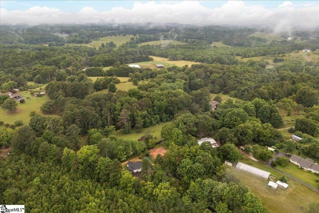 174 Holliday Road, Six Mile, SC 29682