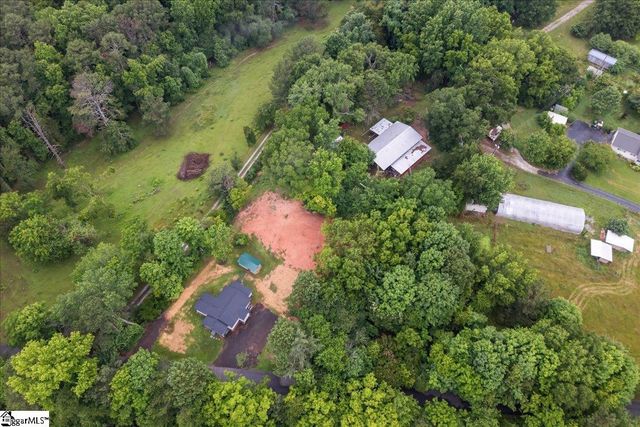 174 Holliday Road, Six Mile, SC 29682