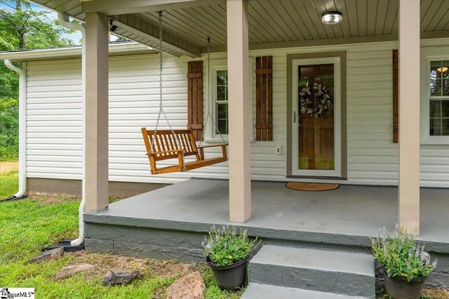 174 Holliday Road, Six Mile, SC 29682