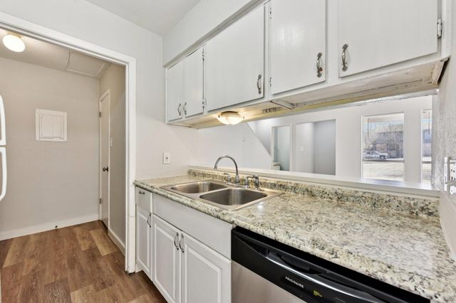 1210 Southport DR, Austin, TX 78704