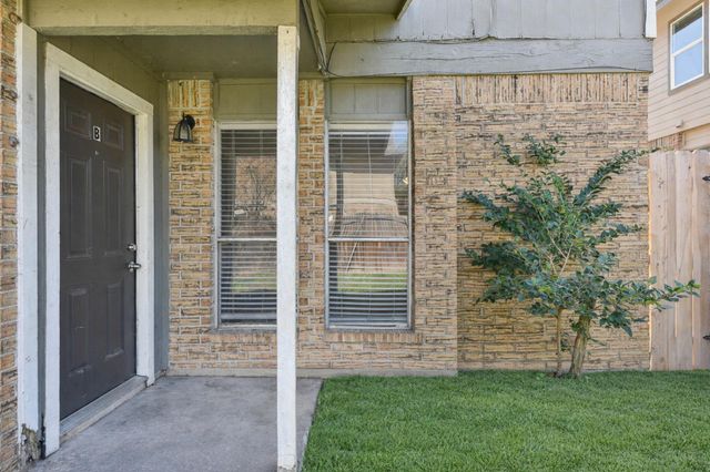 1210 Southport DR, Austin, TX 78704