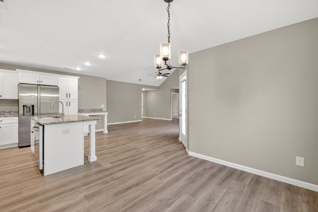 702 Adams Drive, Shelbyville, TN 37160