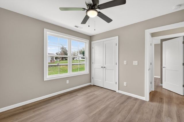 702 Adams Drive, Shelbyville, TN 37160