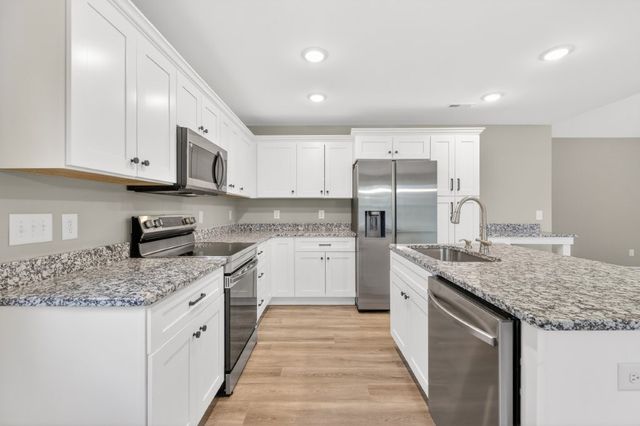 702 Adams Drive, Shelbyville, TN 37160