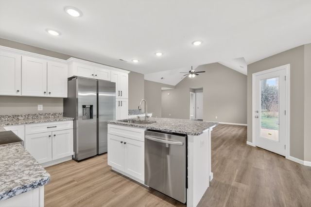 702 Adams Drive, Shelbyville, TN 37160