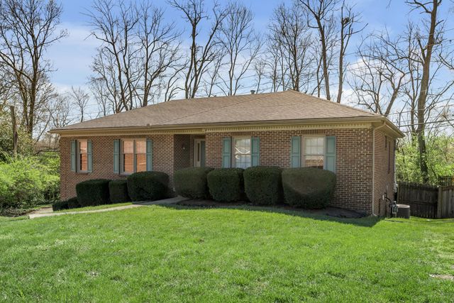 1112 Pepperhill Circle, Lexington, KY 40502