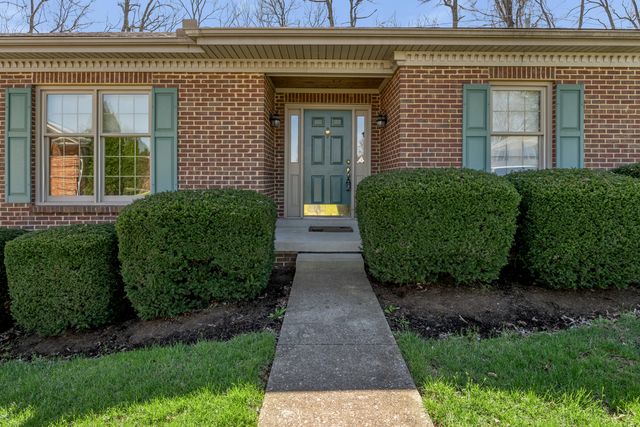 1112 Pepperhill Circle, Lexington, KY 40502