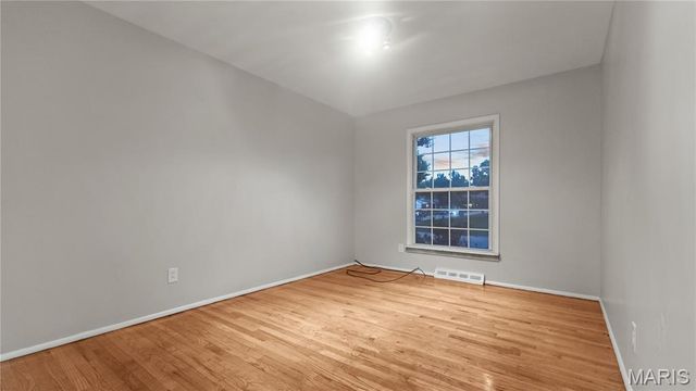1805 Shardell Drive, St Louis, MO 63138