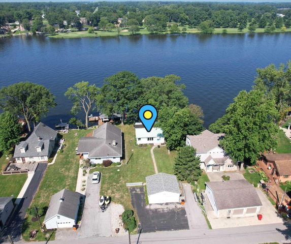 3342 N Shore Acres Court, Monticello, IN 47960