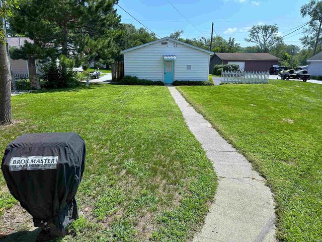 3342 N Shore Acres Court, Monticello, IN 47960