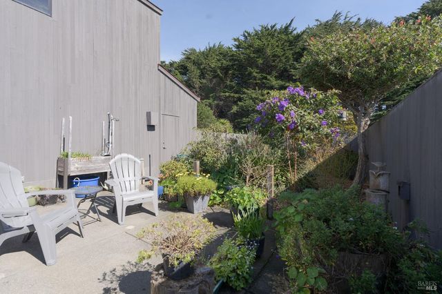 39574 Leeward Rd, The Sea Ranch, CA 95497