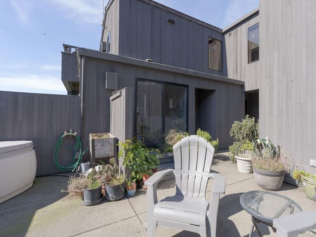 39574 Leeward Rd, The Sea Ranch, CA 95497