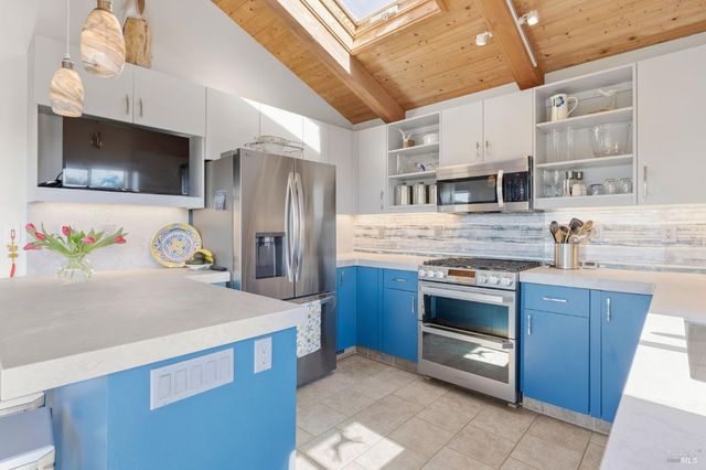 39574 Leeward Rd, The Sea Ranch, CA 95497