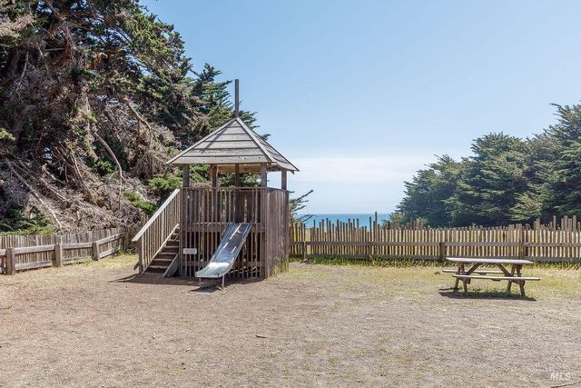39574 Leeward Rd, The Sea Ranch, CA 95497