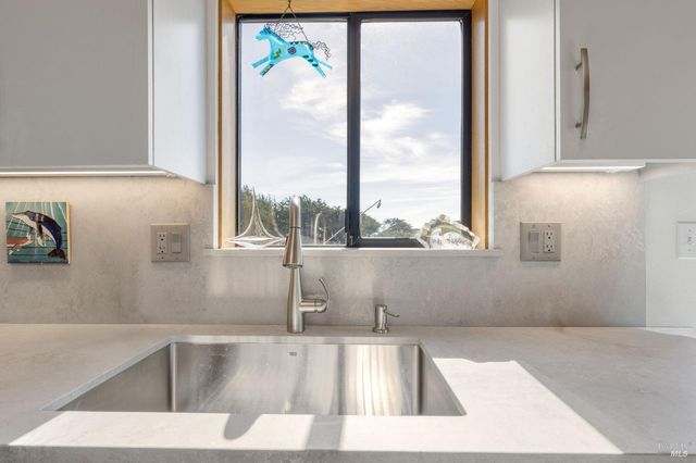 39574 Leeward Rd, The Sea Ranch, CA 95497